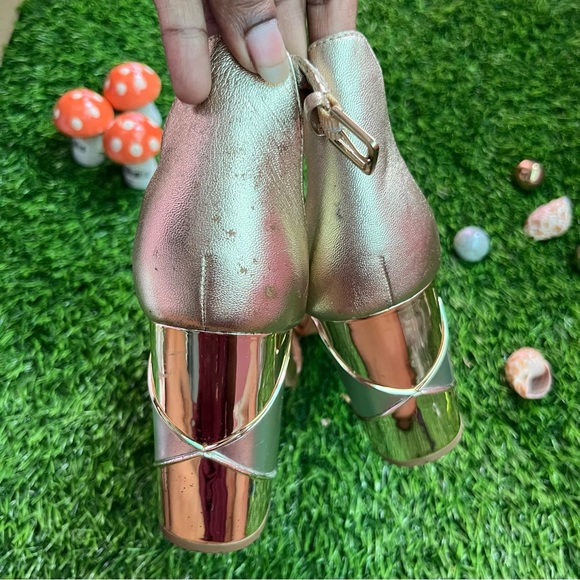 Aldo clearance stock-38 offers will accepted - Picture 12 of 12